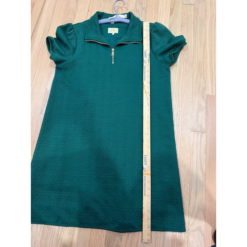 SSYS the everyday dress in cane quilted hunter green. - Picture 7 of 8